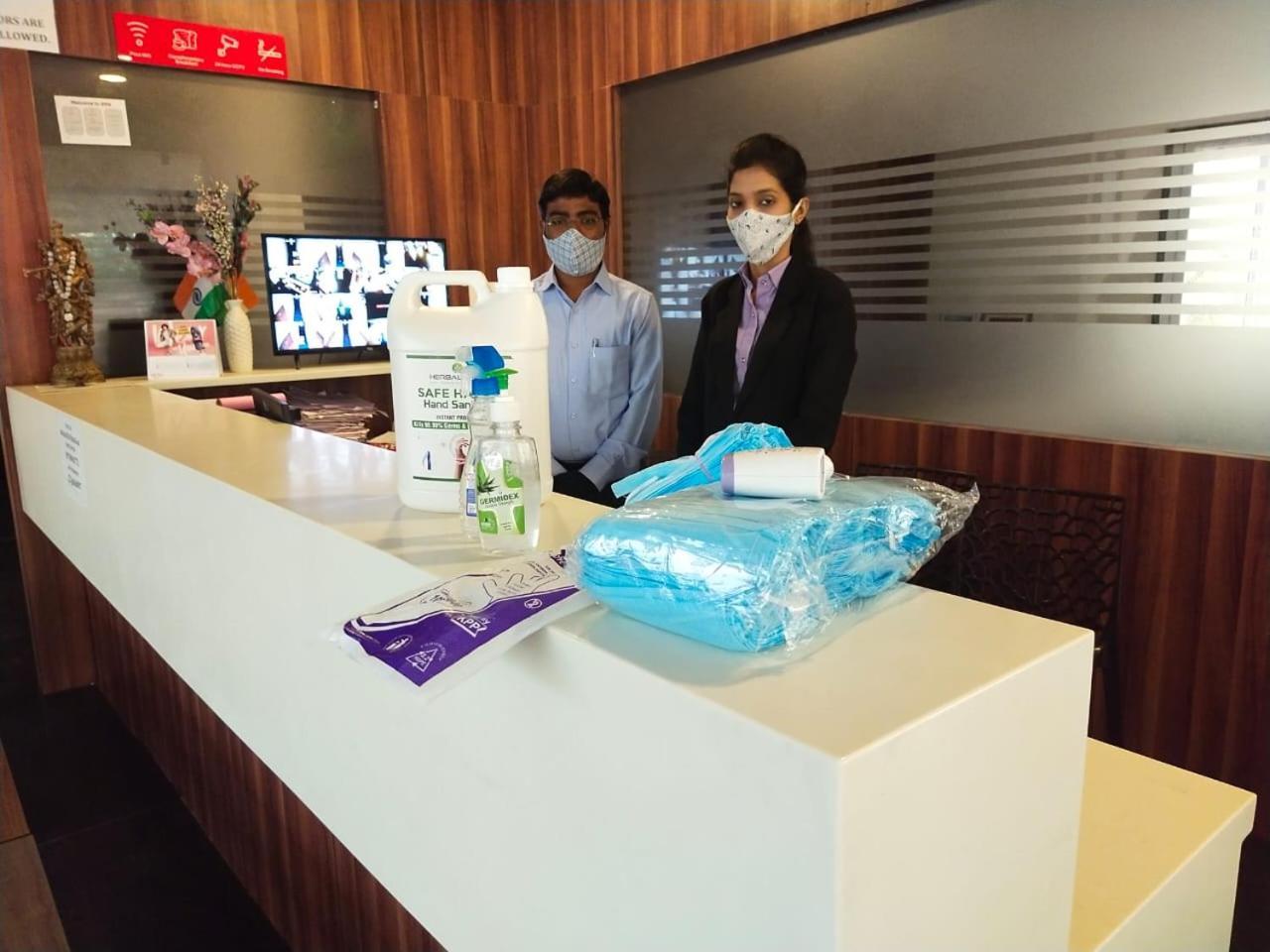 Super O Gokul Grand Near Sr Nagar Police Station Hotel 3*