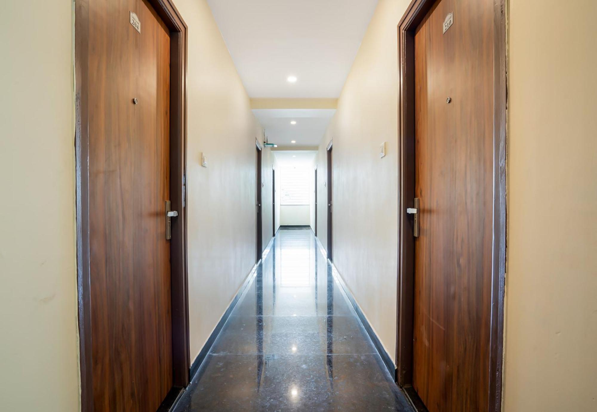Hotel Super O Gokul Grand Near Sr Nagar Police Station