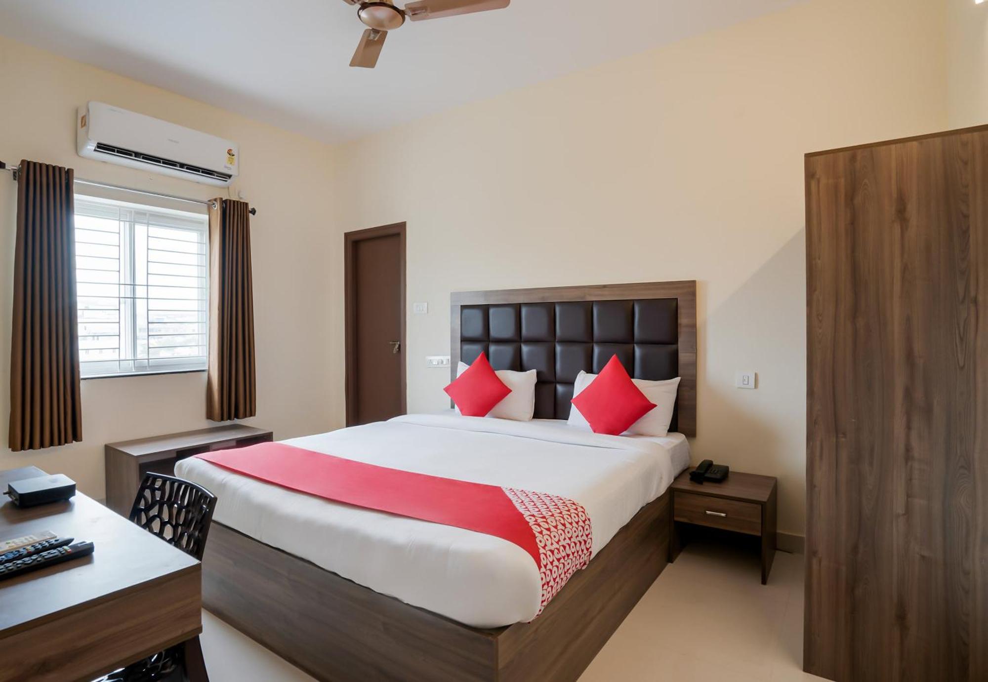 Super O Gokul Grand Near Sr Nagar Police Station Hotel