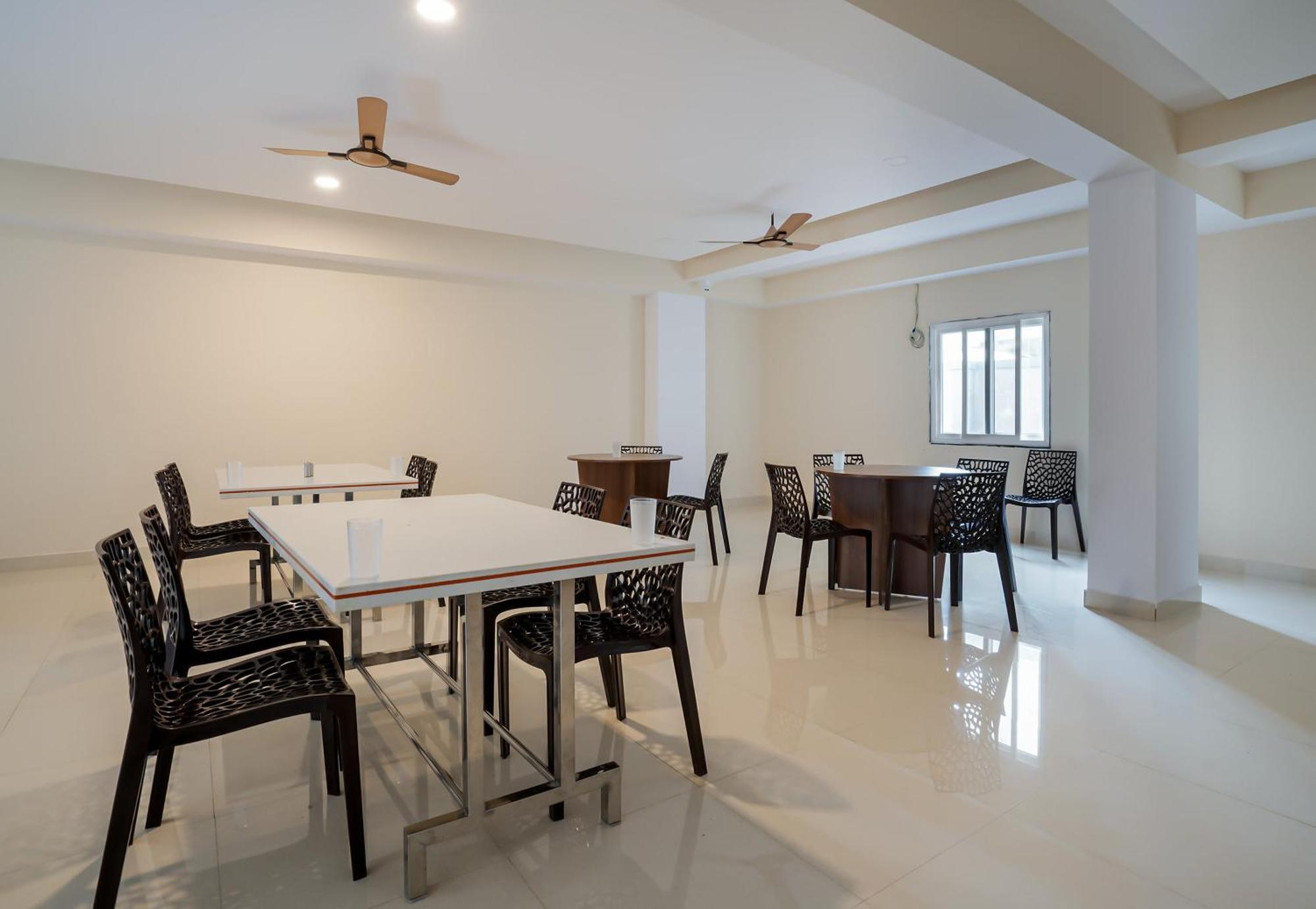 Super O Gokul Grand Near Sr Nagar Police Station Hotel
