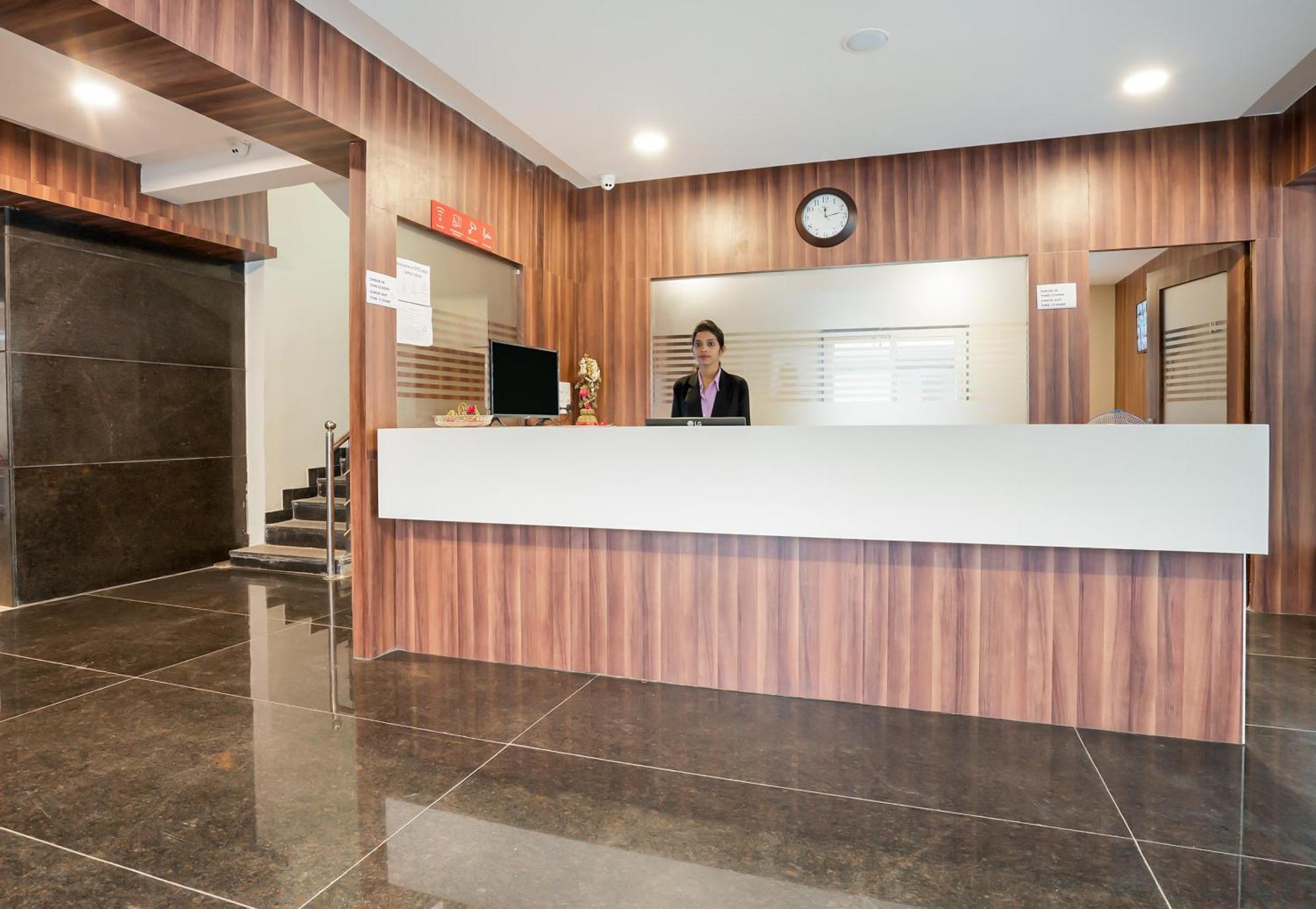 Hotel Super O Gokul Grand Near Sr Nagar Police Station 3*