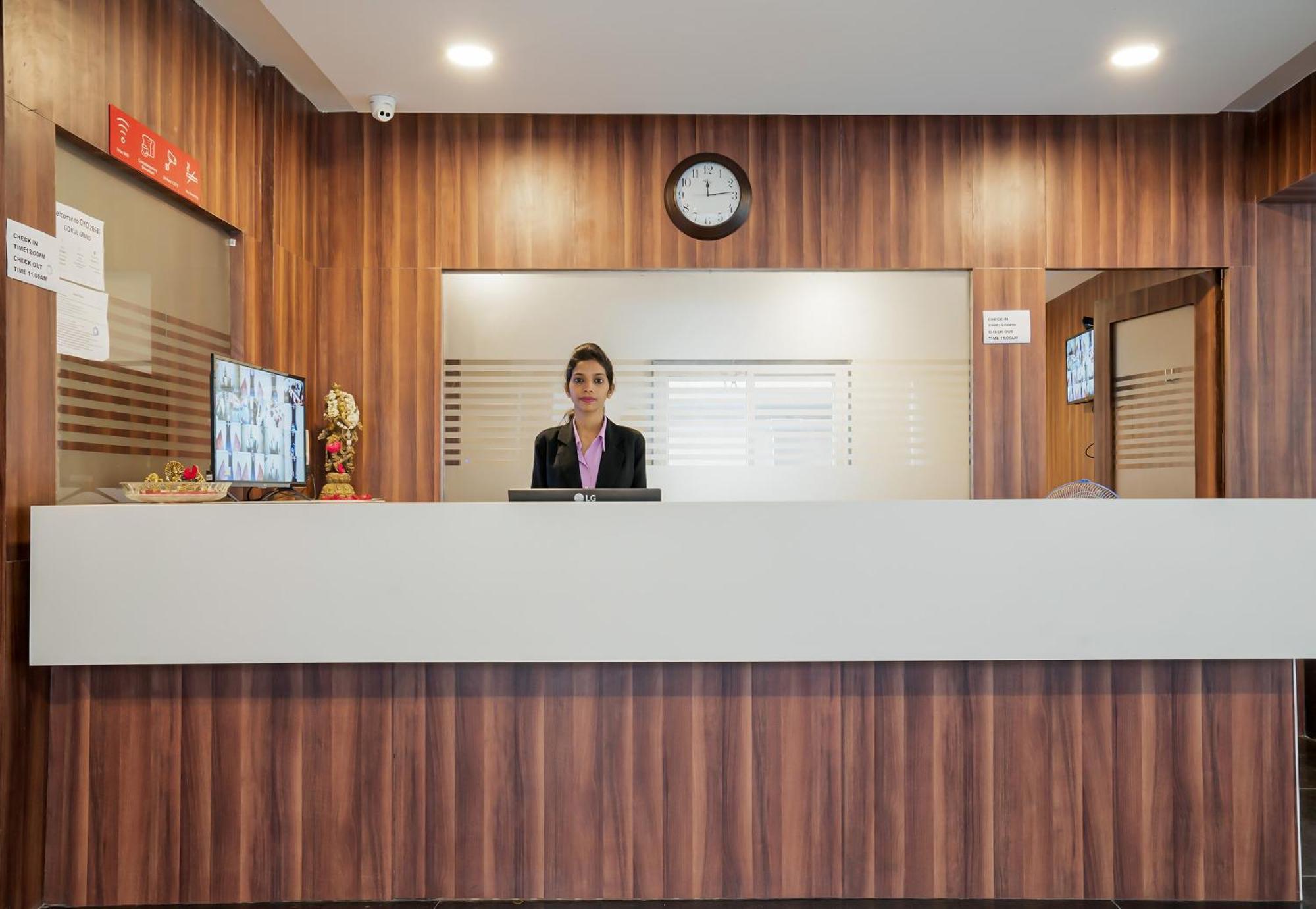 Super O Gokul Grand Near Sr Nagar Police Station Hotel 3*